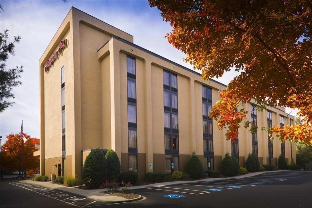 Hampton Inn Asheville - Biltmore Area エクステリア 写真