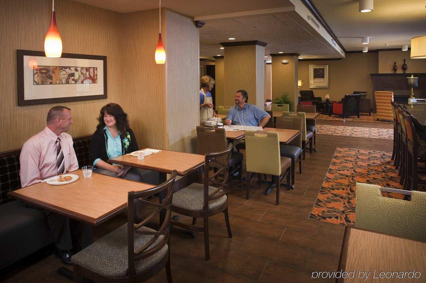 Hampton Inn Asheville - Biltmore Area レストラン 写真
