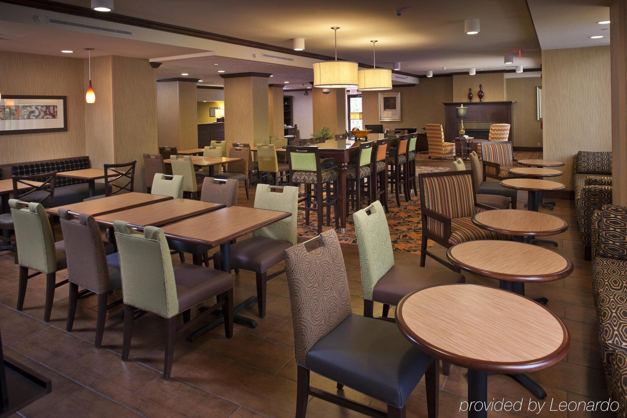 Hampton Inn Asheville - Biltmore Area レストラン 写真