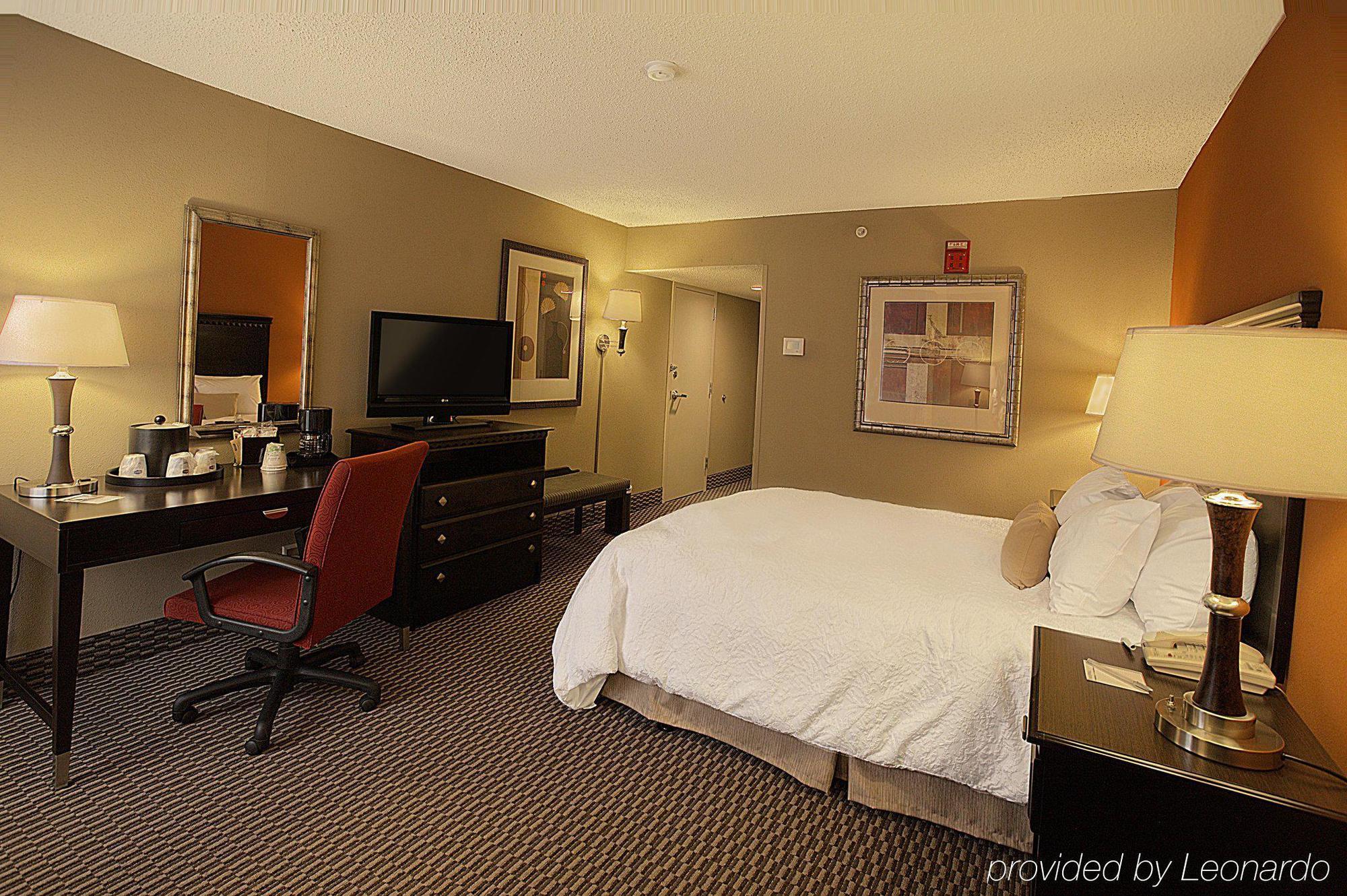 Hampton Inn Asheville - Biltmore Area エクステリア 写真