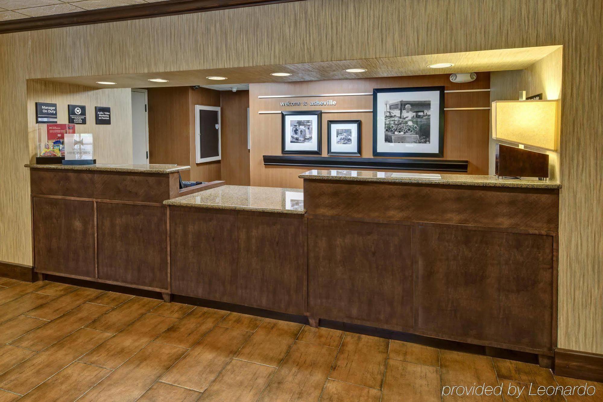 Hampton Inn Asheville - Biltmore Area エクステリア 写真
