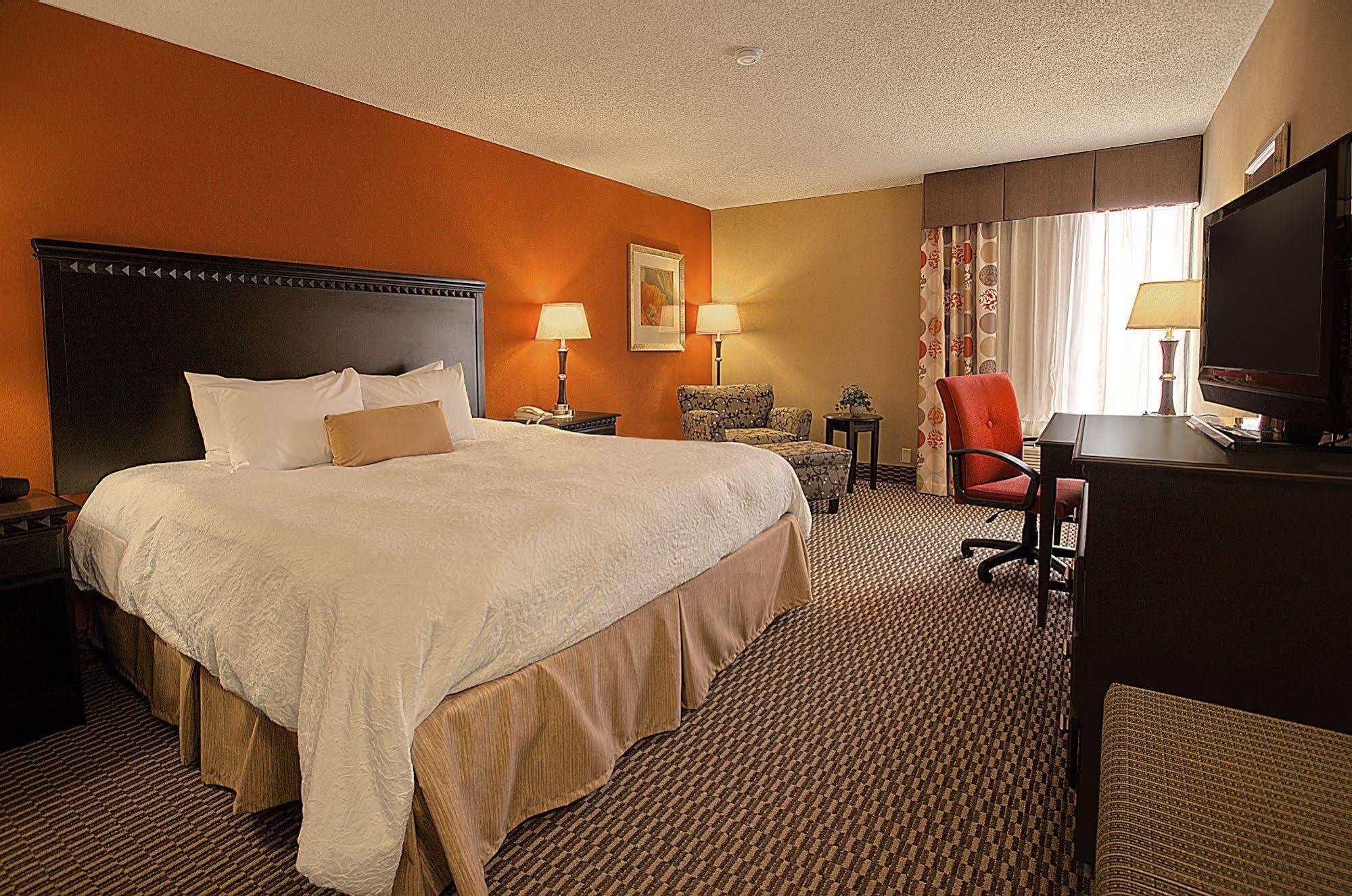 Hampton Inn Asheville - Biltmore Area エクステリア 写真