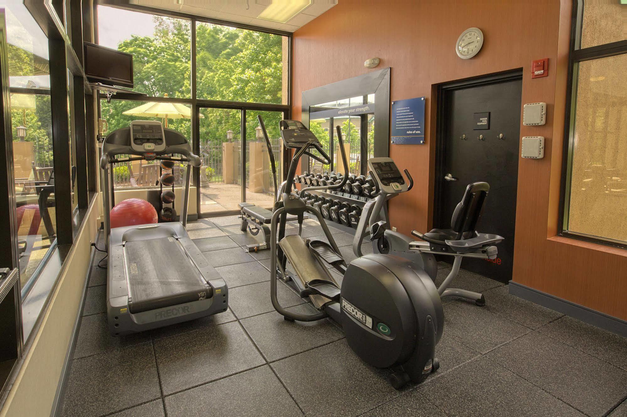 Hampton Inn Asheville - Biltmore Area 設備 写真
